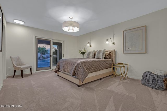 6990 N Paloma Drive, Tucson, AZ 85704