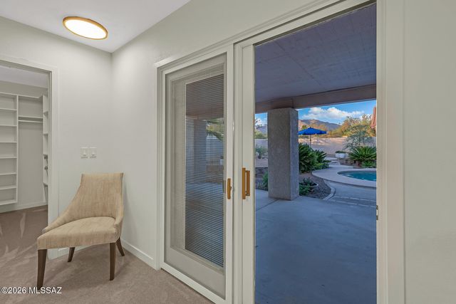 6990 N Paloma Drive, Tucson, AZ 85704