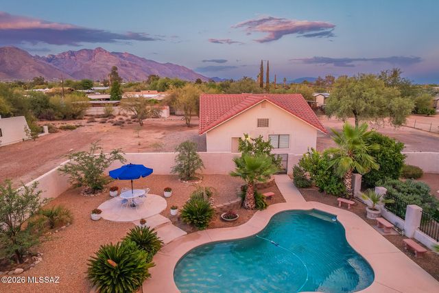 6990 N Paloma Drive, Tucson, AZ 85704