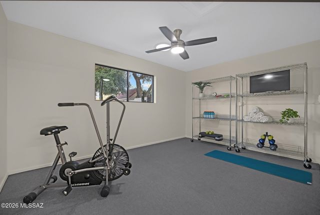 6990 N Paloma Drive, Tucson, AZ 85704