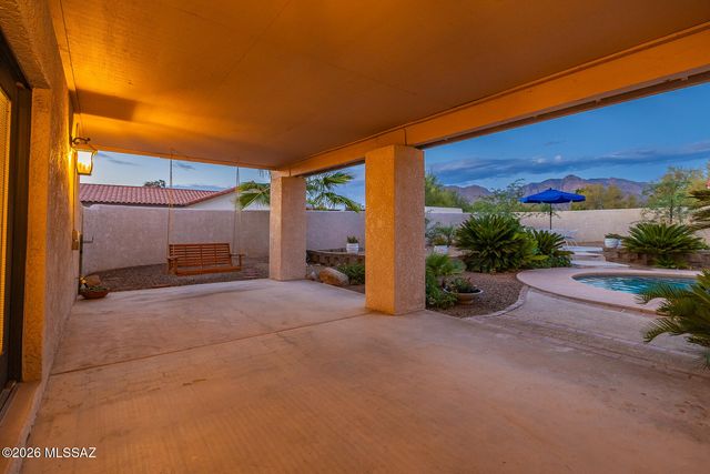 6990 N Paloma Drive, Tucson, AZ 85704