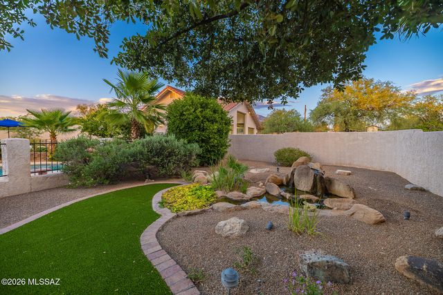 6990 N Paloma Drive, Tucson, AZ 85704
