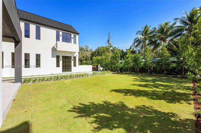 7401 SW 54th Ave, Miami, FL 33143