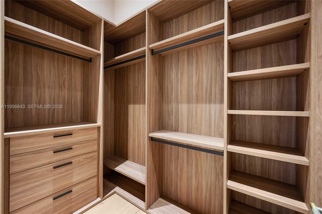 7401 SW 54th Ave, Miami, FL 33143