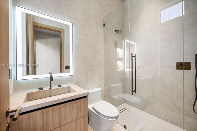 7401 SW 54th Ave, Miami, FL 33143