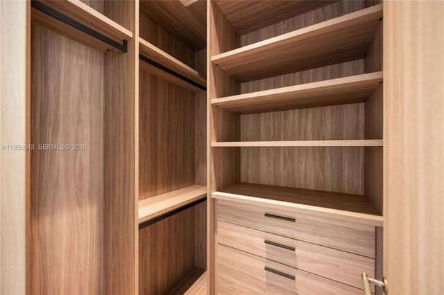 7401 SW 54th Ave, Miami, FL 33143