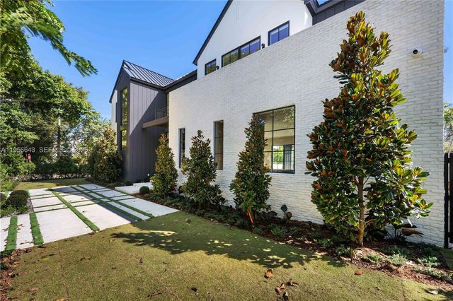 7401 SW 54th Ave, Miami, FL 33143