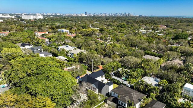 7401 SW 54th Ave, Miami, FL 33143