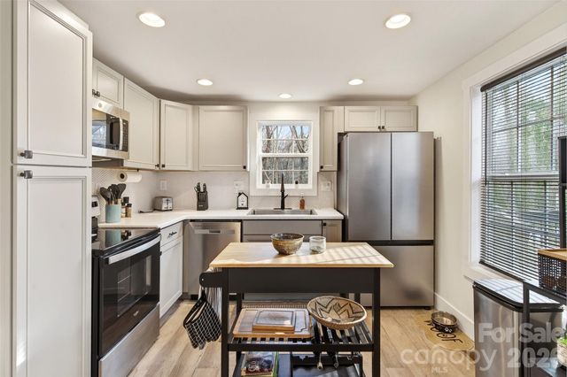 250 Seagle Street, Marion, NC 28752