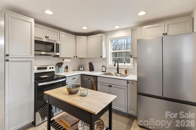 250 Seagle Street, Marion, NC 28752