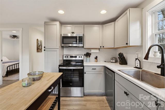 250 Seagle Street, Marion, NC 28752