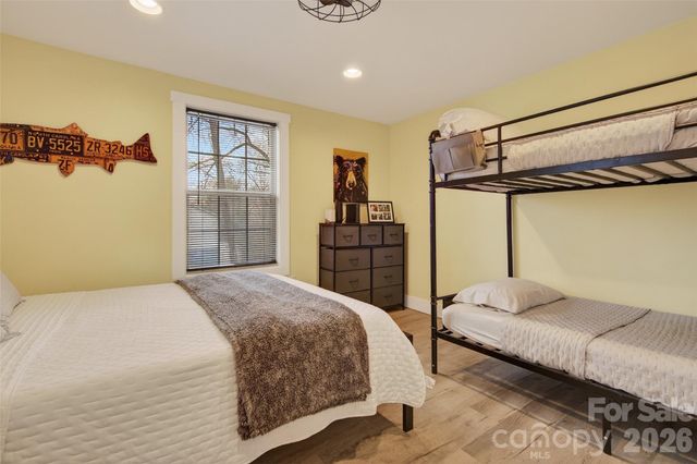 250 Seagle Street, Marion, NC 28752