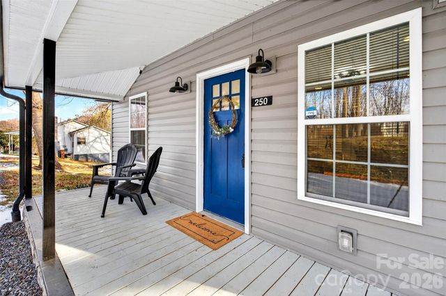 250 Seagle Street, Marion, NC 28752