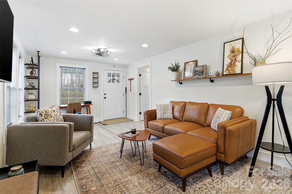 250 Seagle Street, Marion, NC 28752