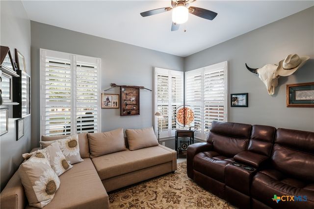 262 Gander Slough Road, Kingsbury, TX 78638