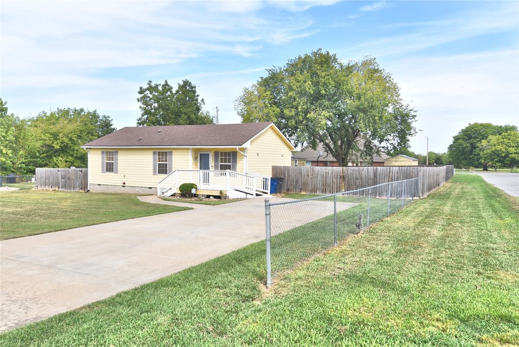 1947 E 28th Street N, Tulsa, OK 74110