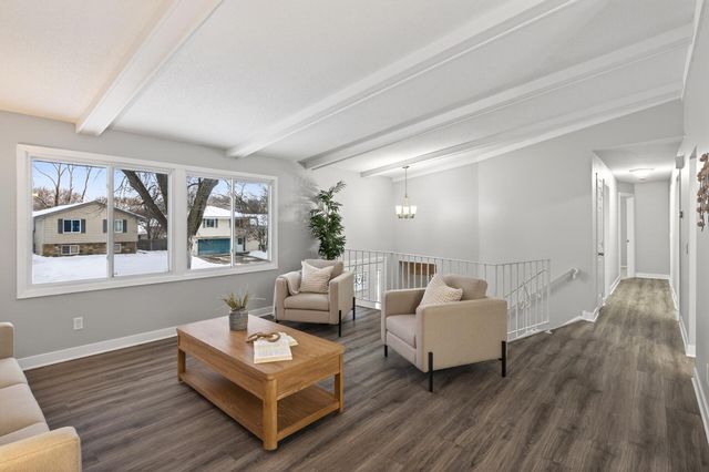 6608 Edgemont Boulevard N, Brooklyn Park, MN 55428