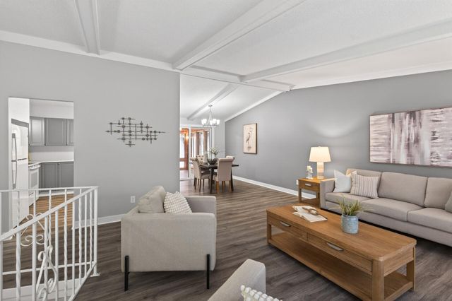 6608 Edgemont Boulevard N, Brooklyn Park, MN 55428