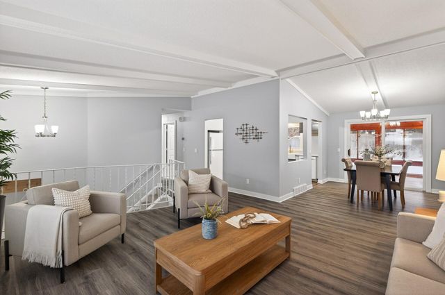 6608 Edgemont Boulevard N, Brooklyn Park, MN 55428