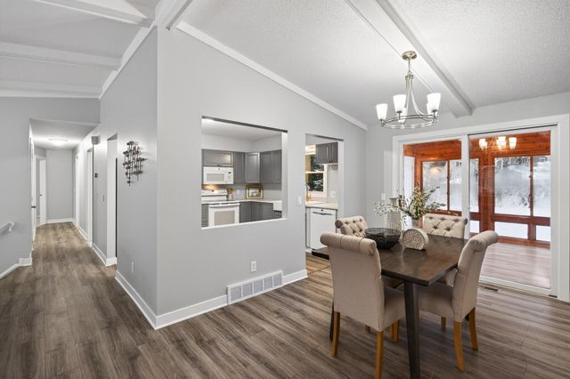 6608 Edgemont Boulevard N, Brooklyn Park, MN 55428