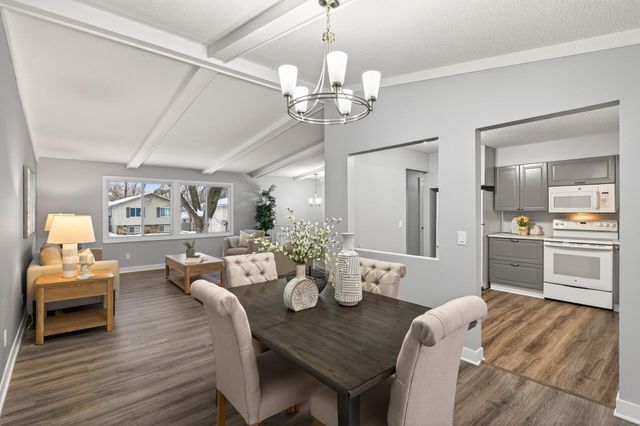 6608 Edgemont Boulevard N, Brooklyn Park, MN 55428