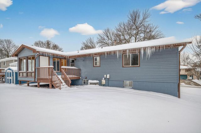 6608 Edgemont Boulevard N, Brooklyn Park, MN 55428