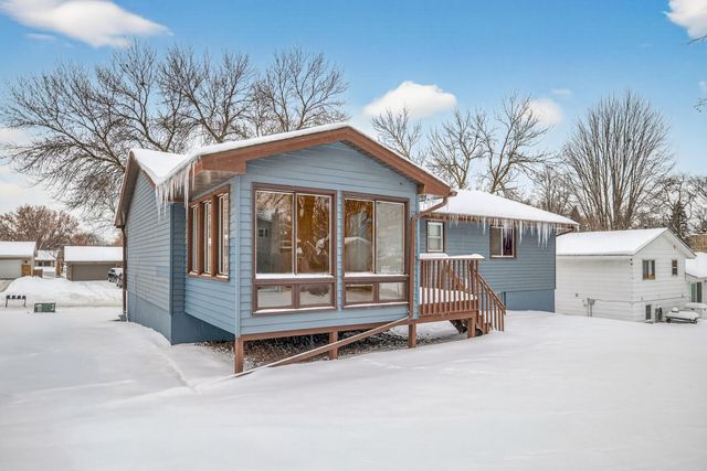 6608 Edgemont Boulevard N, Brooklyn Park, MN 55428