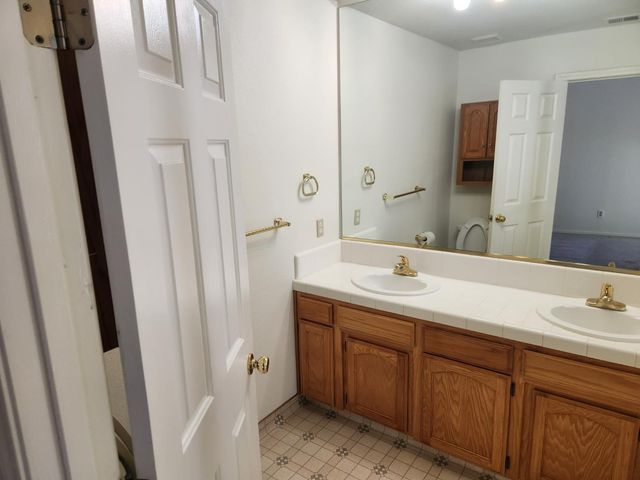 6502 N Delbert Avenue, Fresno, CA 93722