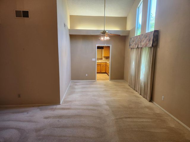 6502 N Delbert Avenue, Fresno, CA 93722