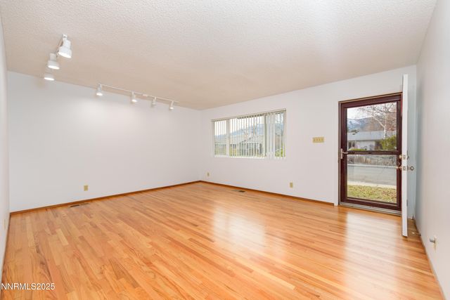 2509 Richard Drive, Carson City, NV 89703