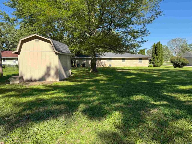 3605 N Benton Road, Muncie, IN 47304