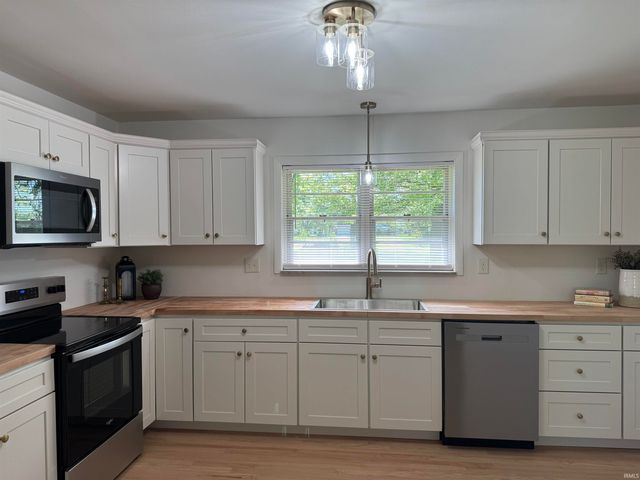 3605 N Benton Road, Muncie, IN 47304
