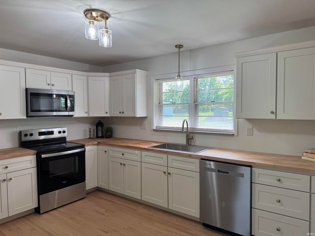 3605 N Benton Road, Muncie, IN 47304