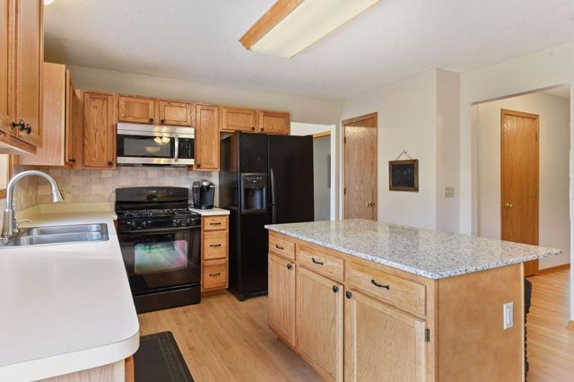 2619 Rachel Court, Chaska, MN 55318