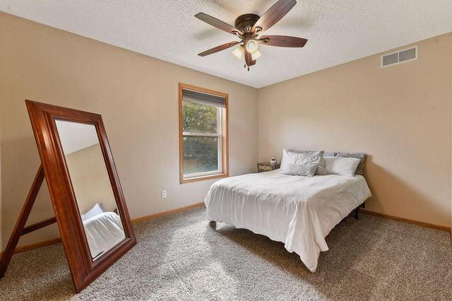 2619 Rachel Court, Chaska, MN 55318