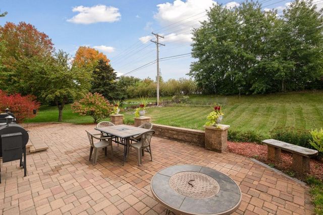 2619 Rachel Court, Chaska, MN 55318