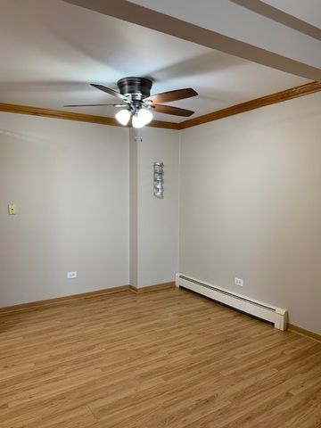 17220 71st Avenue 12, Tinley Park, IL 60477