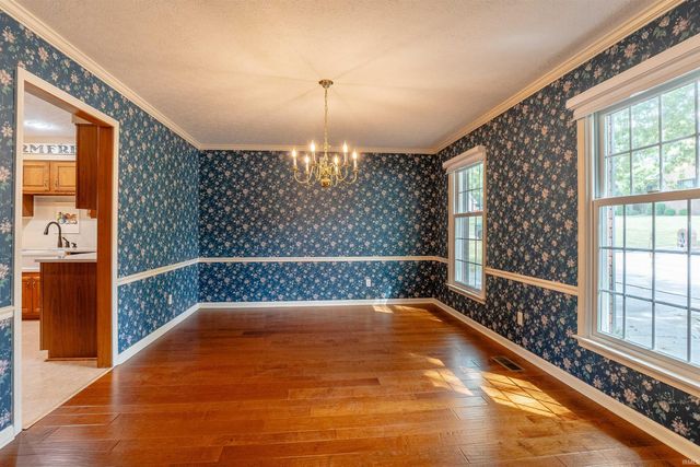 1542 Kings Bridge Road, Evansville, IN 47725