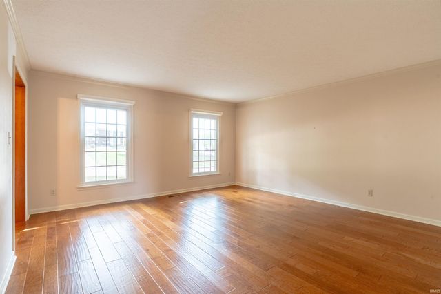 1542 Kings Bridge Road, Evansville, IN 47725