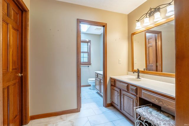 1542 Kings Bridge Road, Evansville, IN 47725
