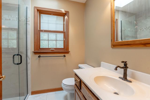 1542 Kings Bridge Road, Evansville, IN 47725