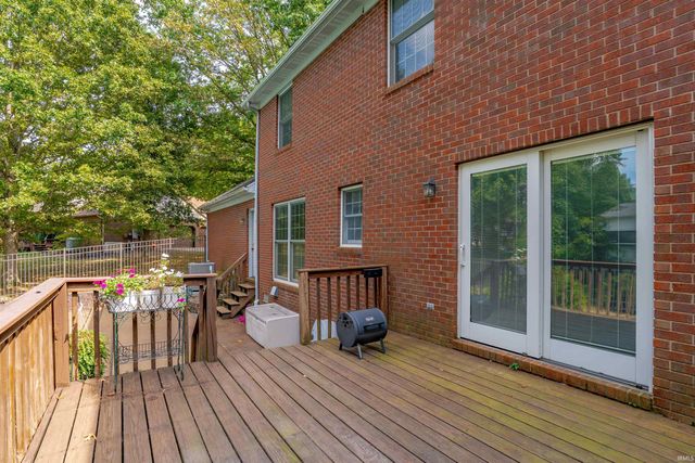 1542 Kings Bridge Road, Evansville, IN 47725