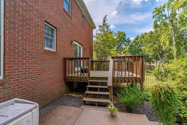 1542 Kings Bridge Road, Evansville, IN 47725