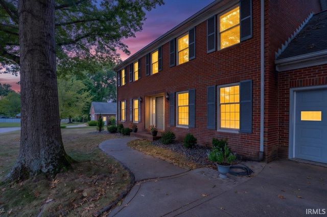 1542 Kings Bridge Road, Evansville, IN 47725