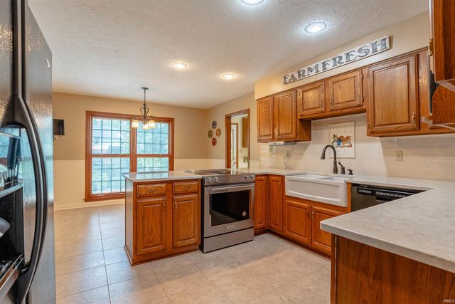 1542 Kings Bridge Road, Evansville, IN 47725