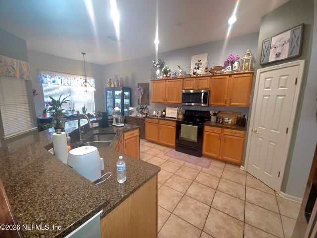 2864 CROSS CREEK Drive, Green Cove Springs, FL 32043