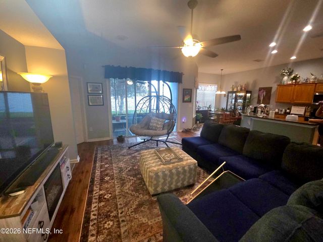 2864 CROSS CREEK Drive, Green Cove Springs, FL 32043