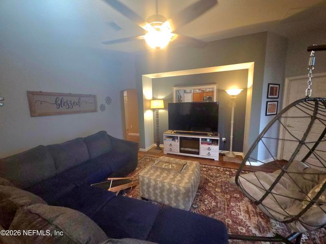 2864 CROSS CREEK Drive, Green Cove Springs, FL 32043