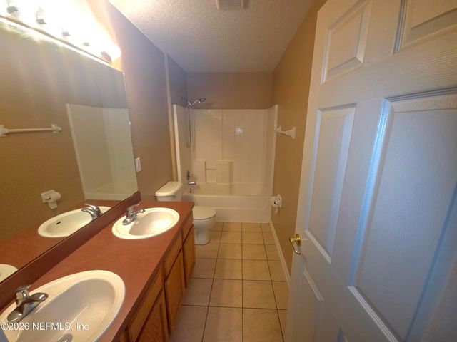 2864 CROSS CREEK Drive, Green Cove Springs, FL 32043