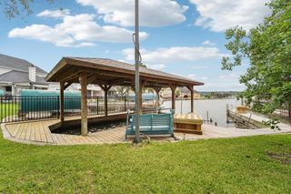 9243 Deepwater Drive, Montgomery, TX 77356